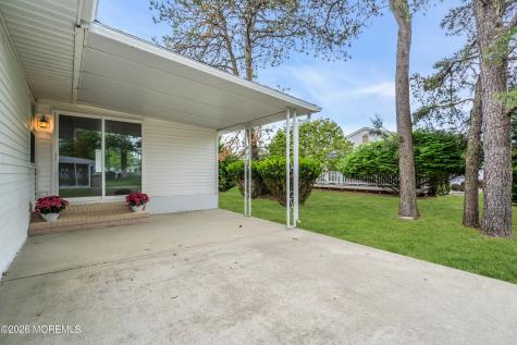 11 Tampa Lane Toms River NJ 08757