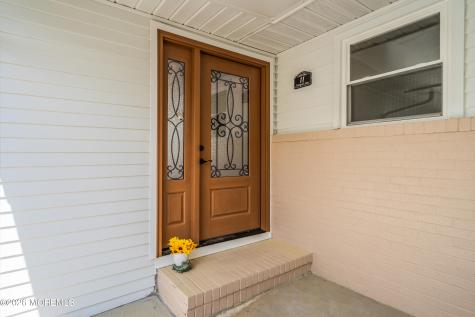 11 Tampa Lane Toms River NJ 08757
