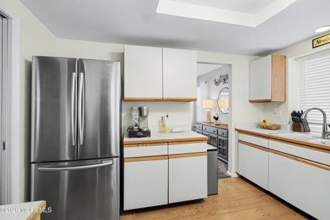 1156B Thornbury Lane Manchester NJ 08759