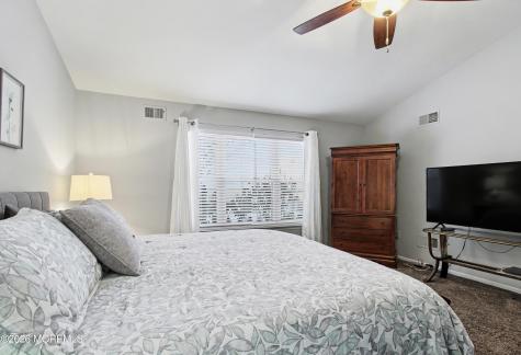 1156B Thornbury Lane Manchester NJ 08759