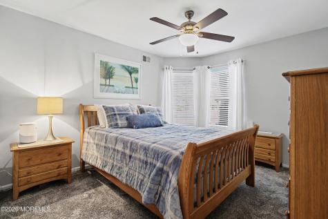 1156B Thornbury Lane Manchester NJ 08759