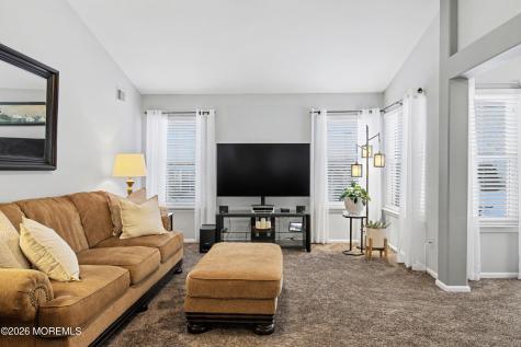 1156B Thornbury Lane Manchester NJ 08759