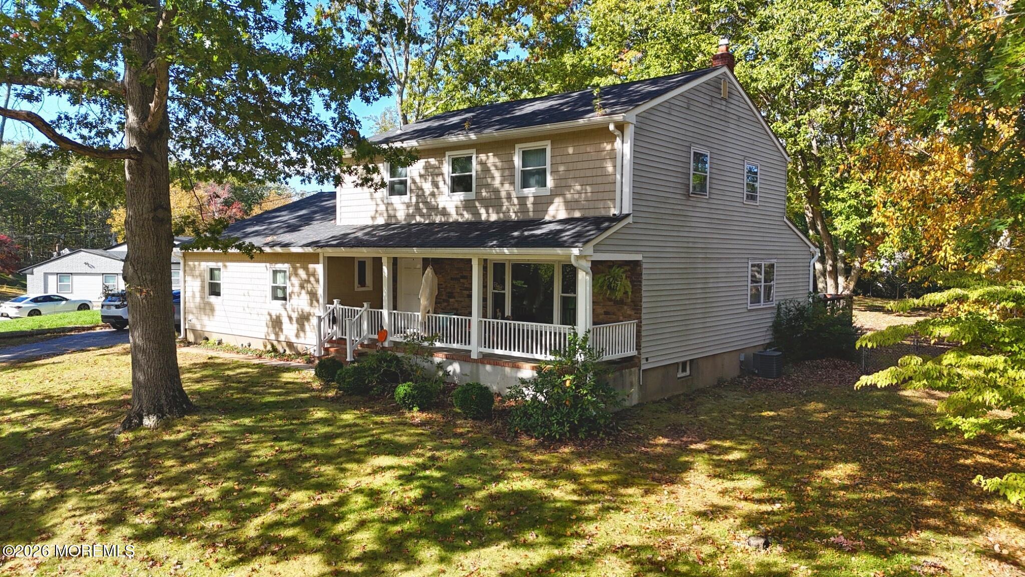 27 Surrey Lane Eatontown NJ 07724