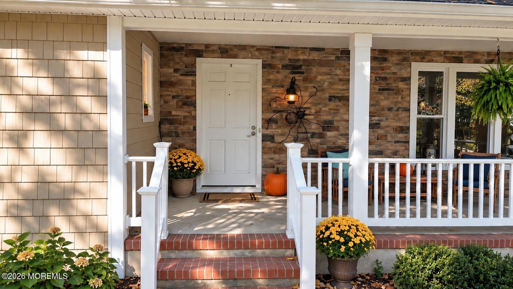 27 Surrey Lane Eatontown NJ 07724
