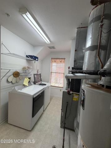 319 Regency Place Woodbridge NJ 07095