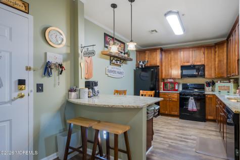 319 Regency Place Woodbridge NJ 07095