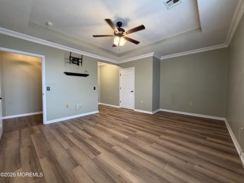 319 Regency Place Woodbridge NJ 07095