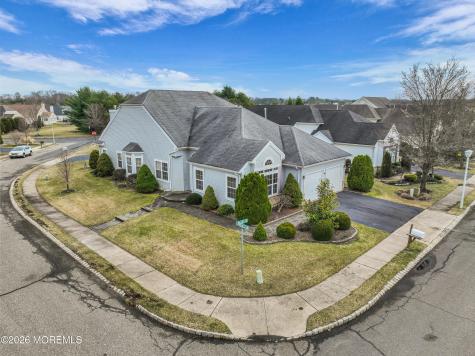 81 Halsted Drive Manchester NJ 08759