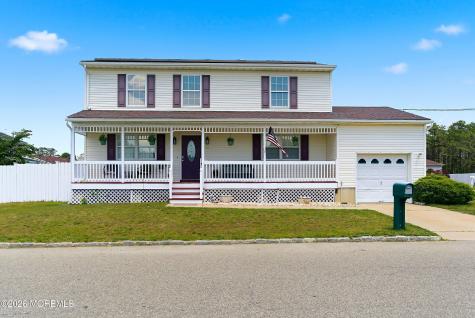 16 Cherry Street Beachwood NJ 08722