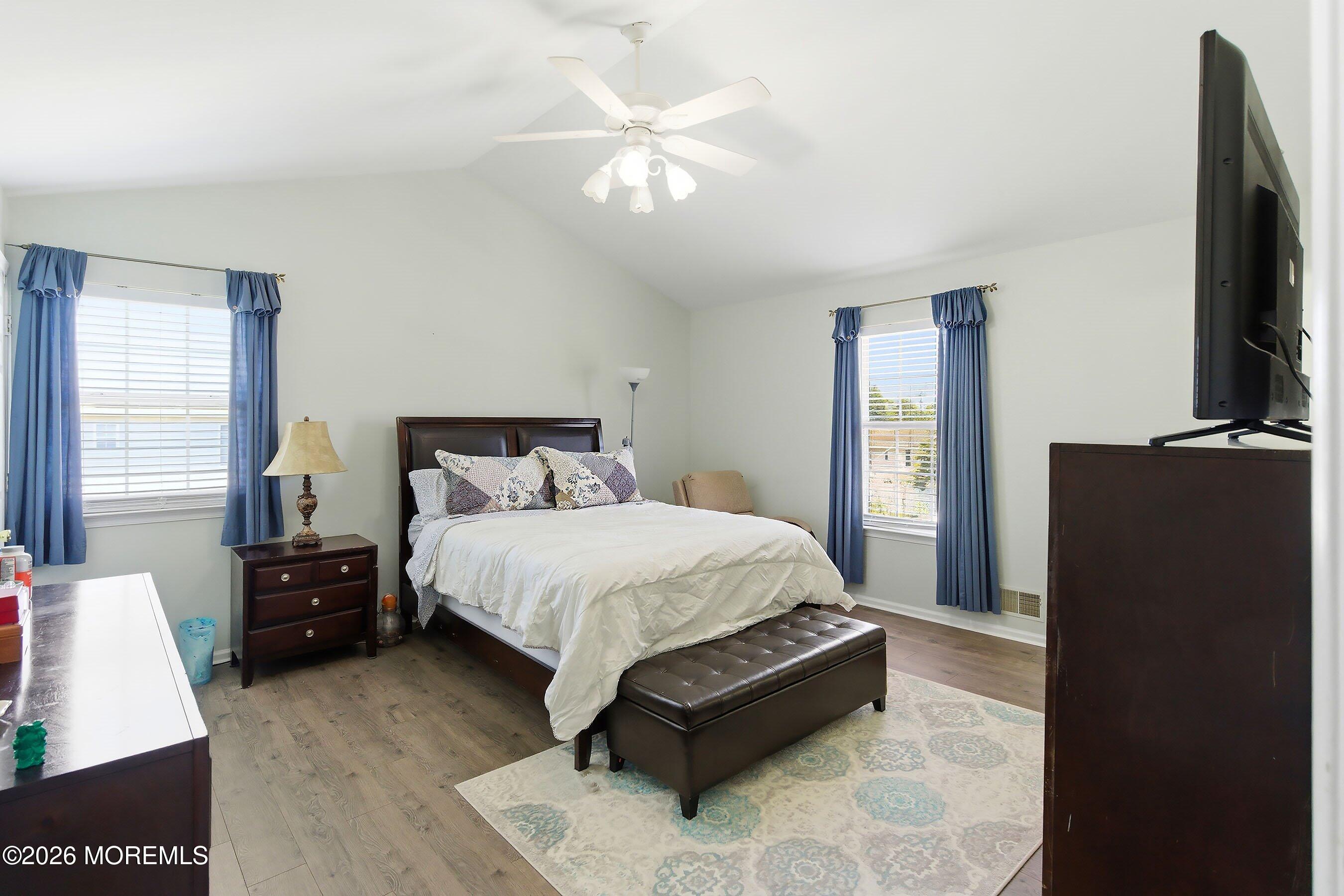 16 Cherry Street Beachwood NJ 08722