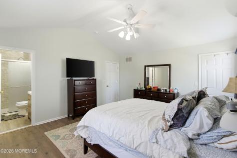 16 Cherry Street Beachwood NJ 08722