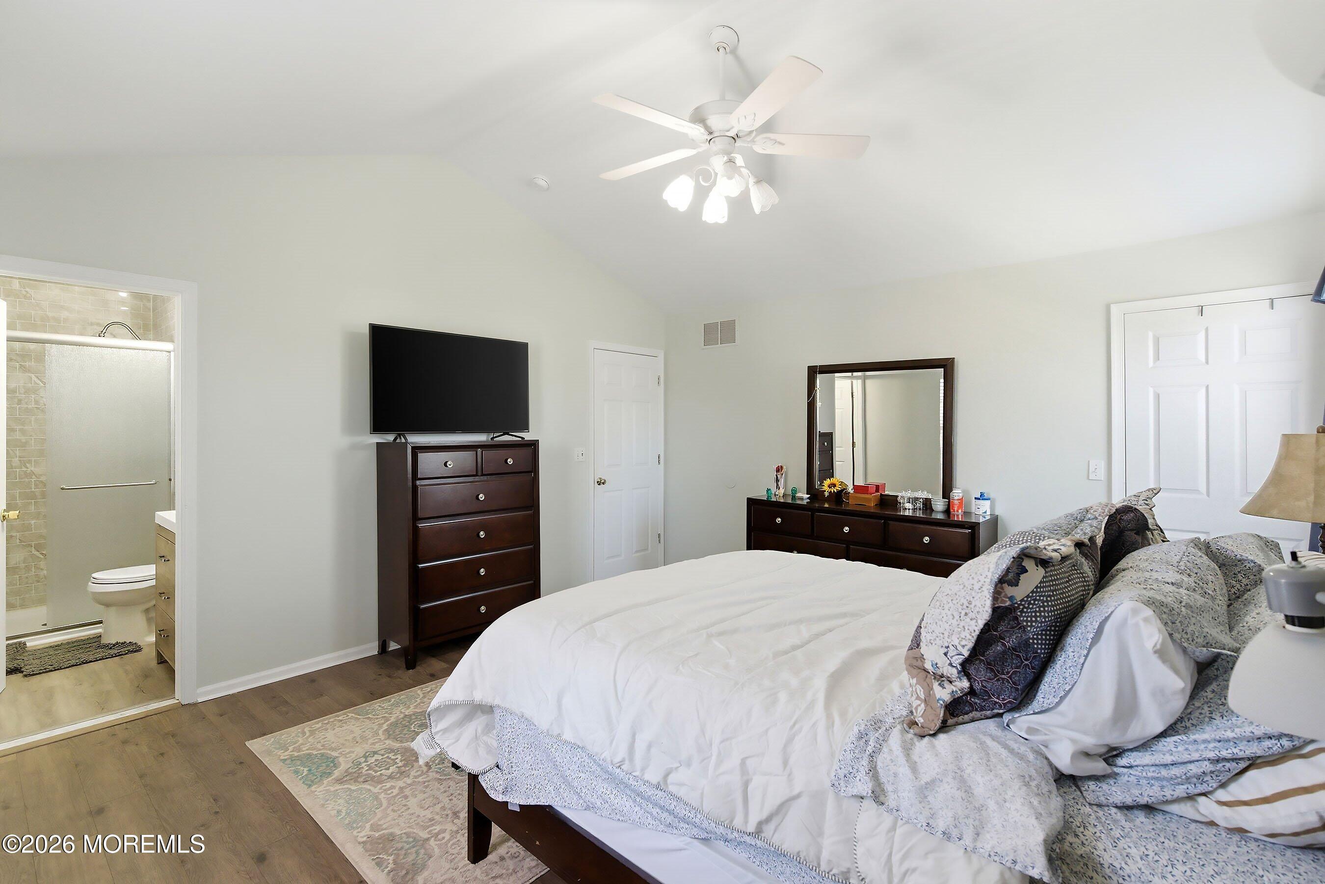 16 Cherry Street Beachwood NJ 08722