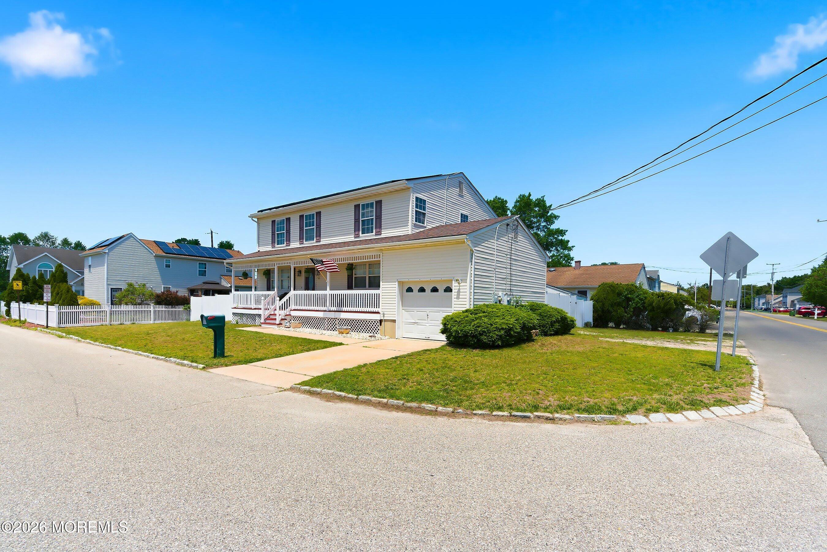16 Cherry Street Beachwood NJ 08722