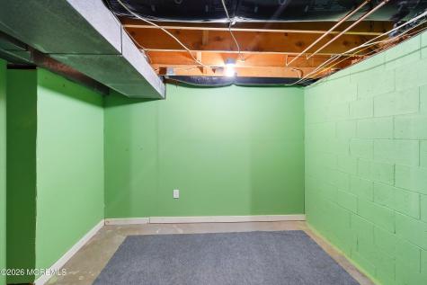 16 Cherry Street Beachwood NJ 08722