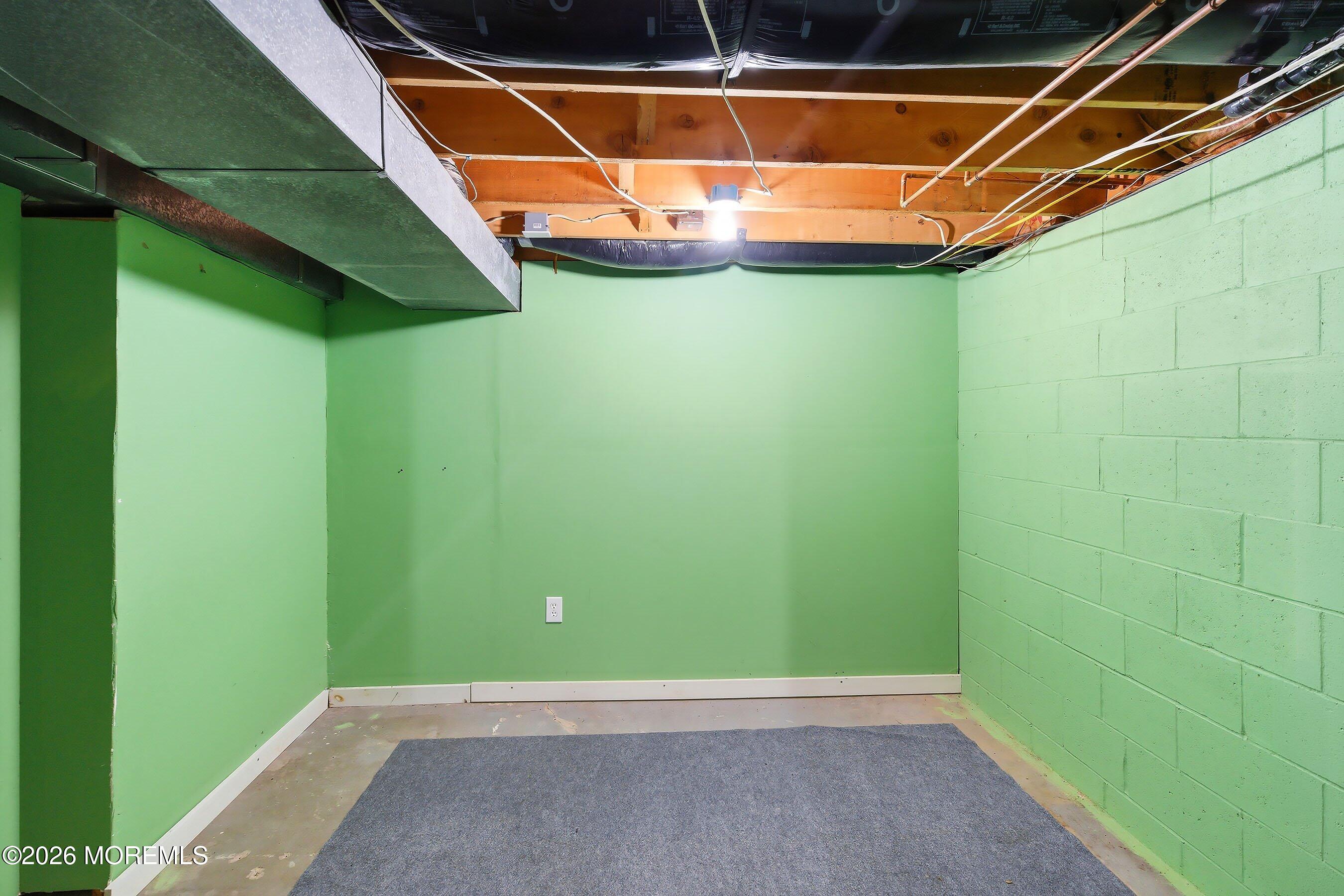 16 Cherry Street Beachwood NJ 08722