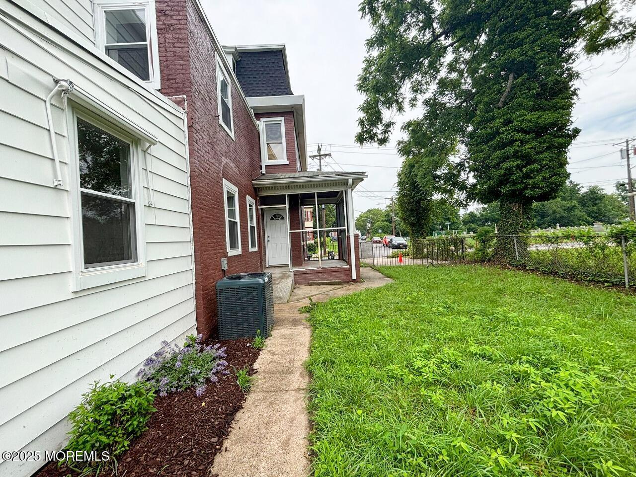 438 Lawrence Street Burlington City NJ 08016
