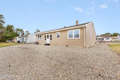 19 Bennington Drive Toms River NJ 08757