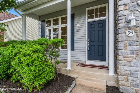 39 Plymouth Way Barnegat NJ 08005