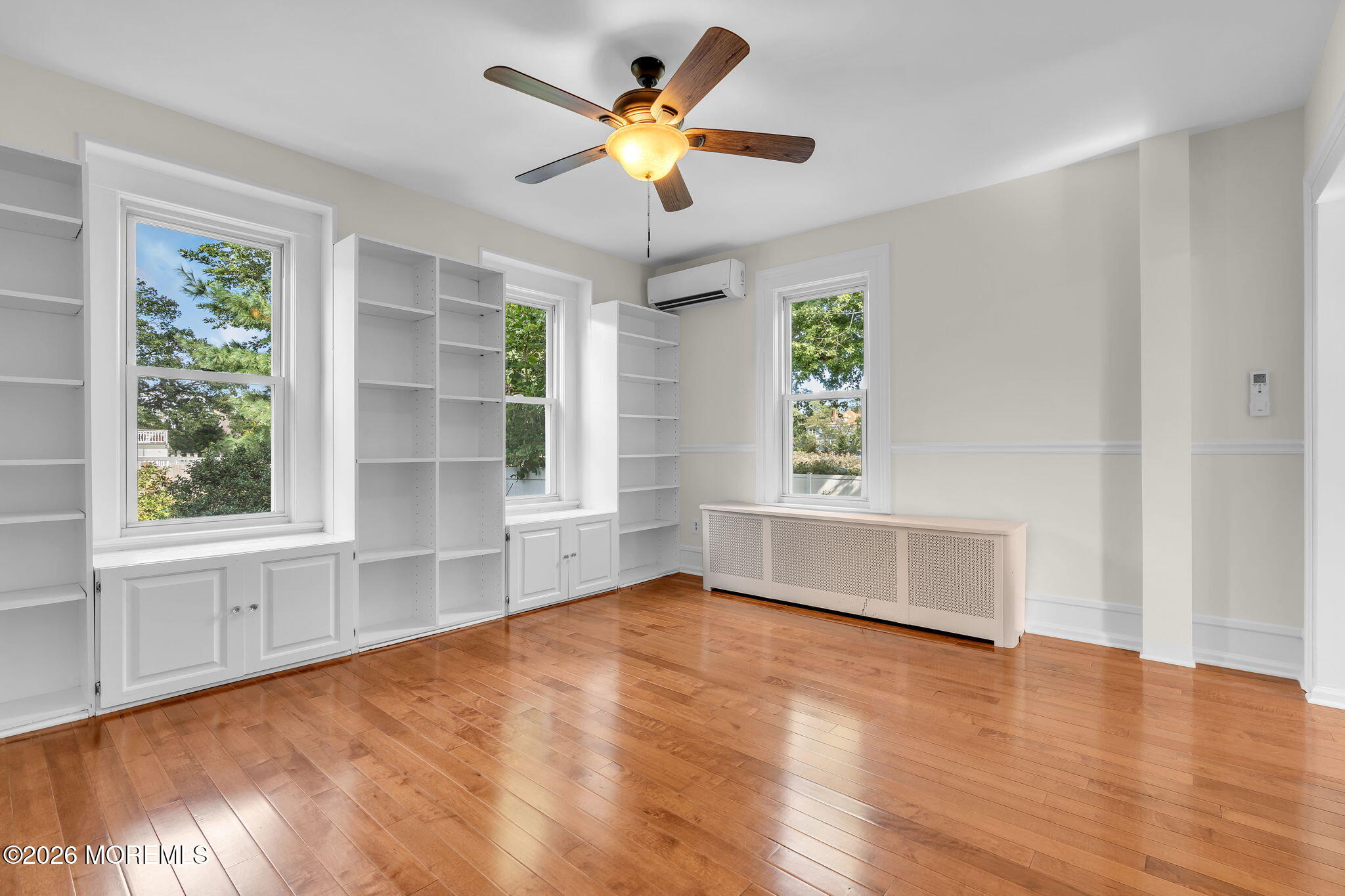 412 Glenmary Avenue Leonardo NJ 07737