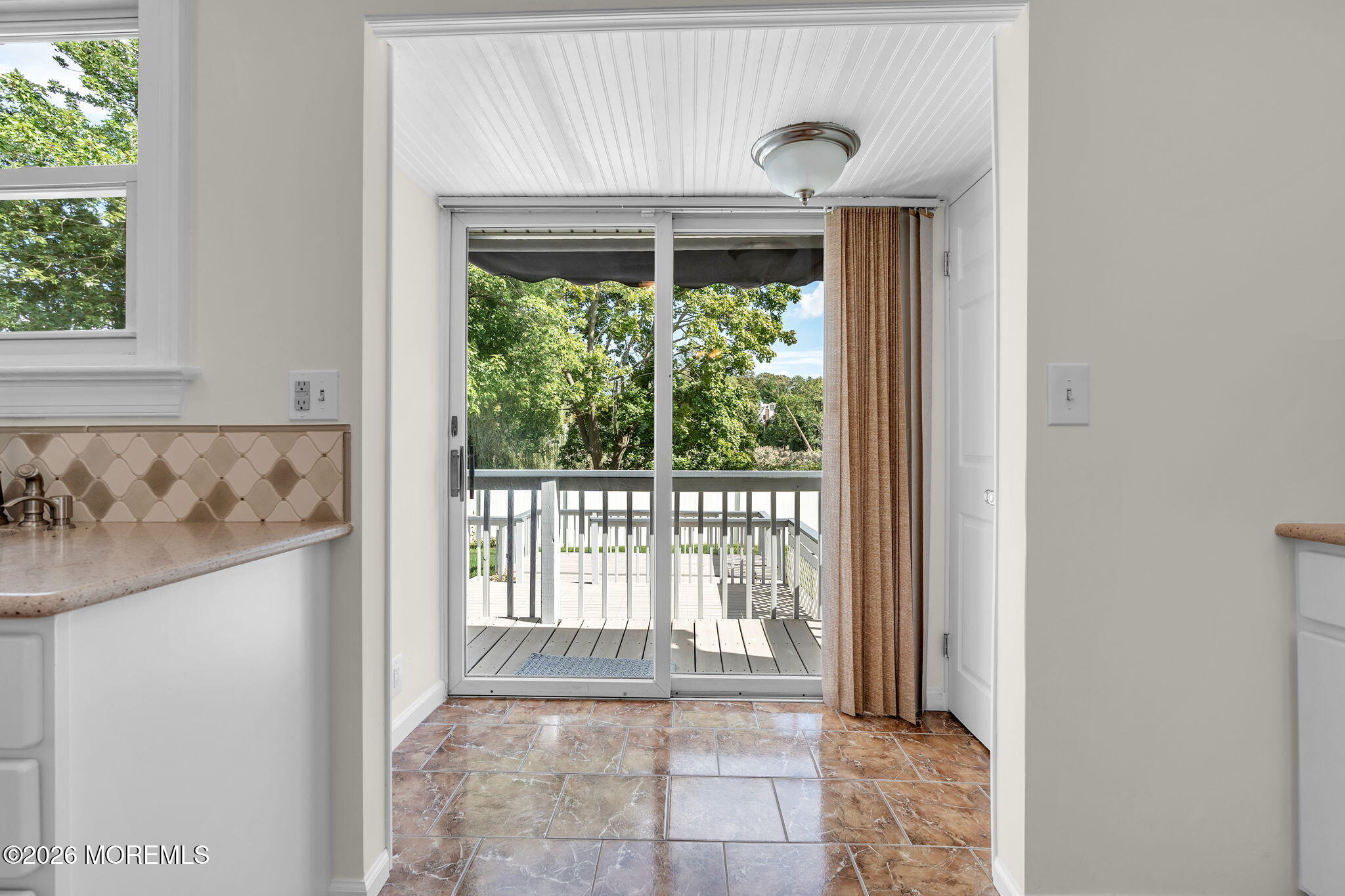 412 Glenmary Avenue Leonardo NJ 07737
