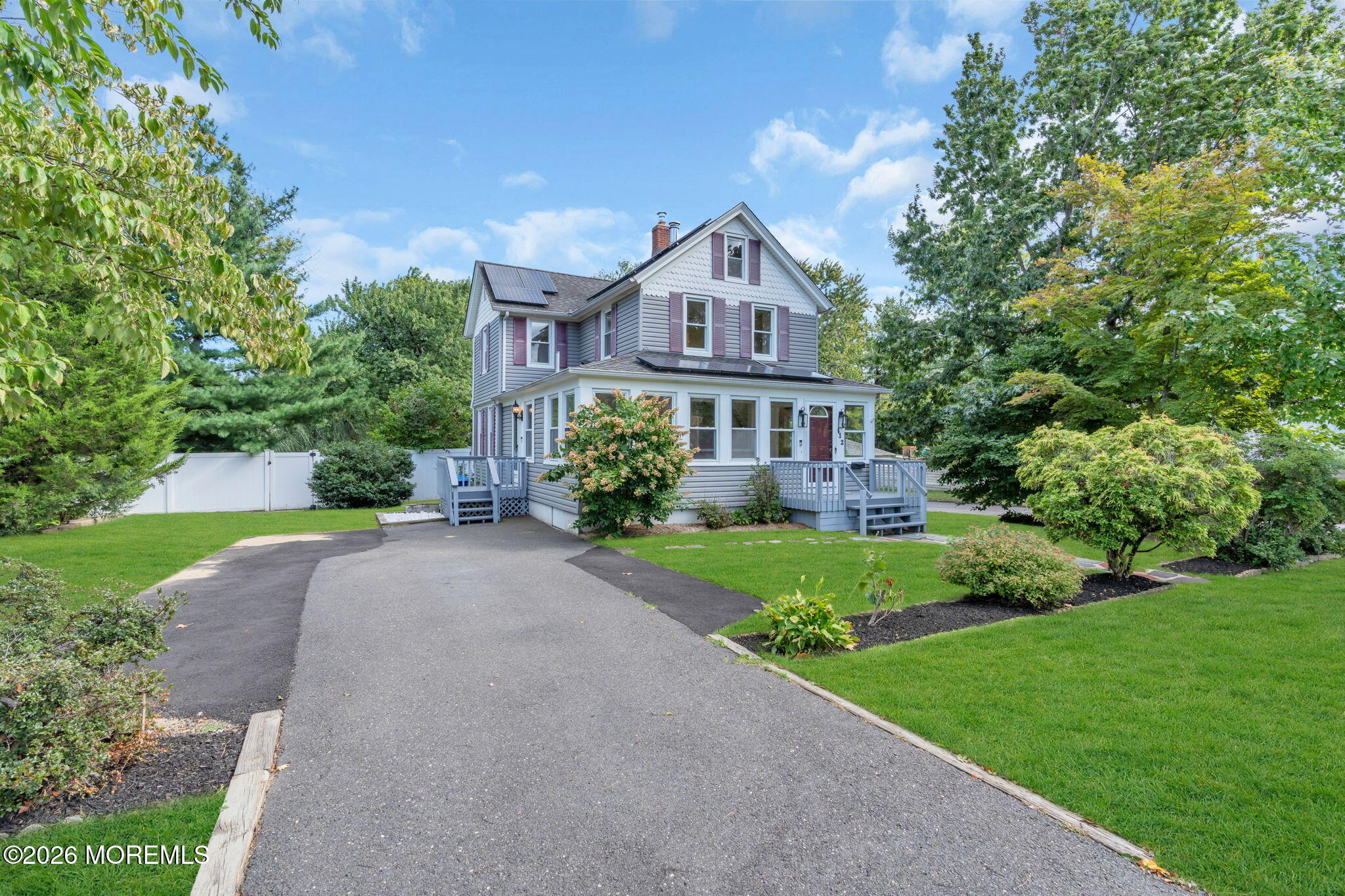 412 Glenmary Avenue Leonardo NJ 07737