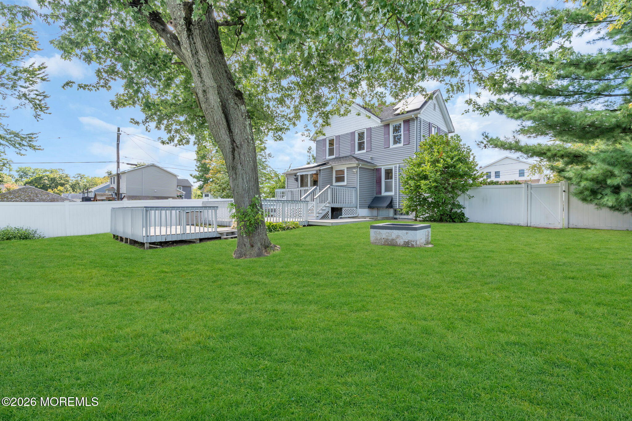 412 Glenmary Avenue Leonardo NJ 07737