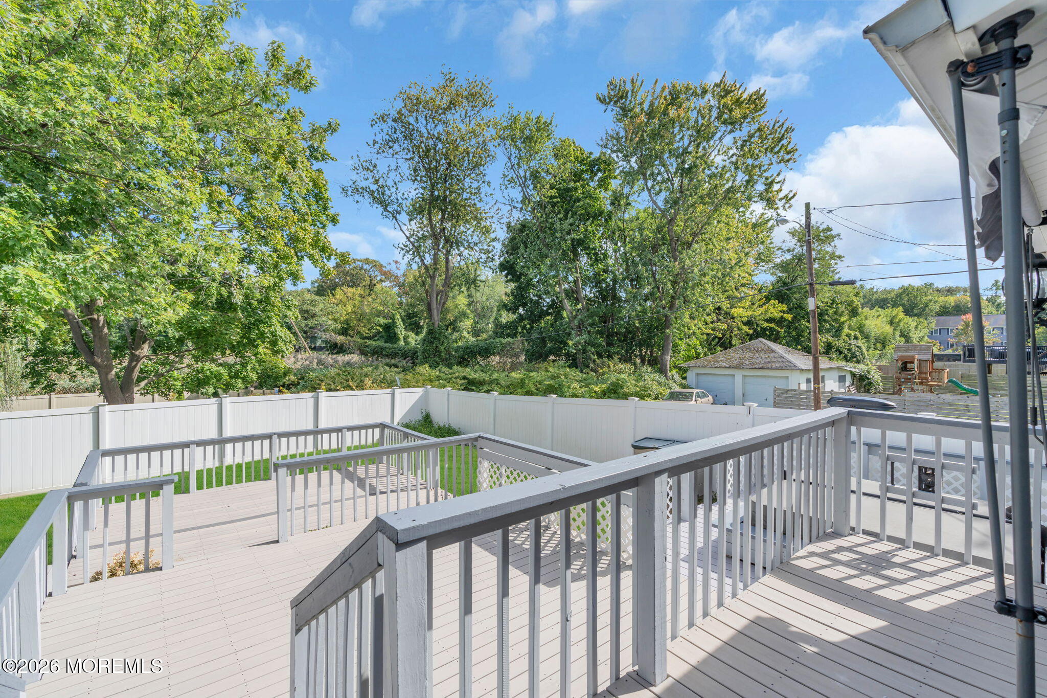 412 Glenmary Avenue Leonardo NJ 07737