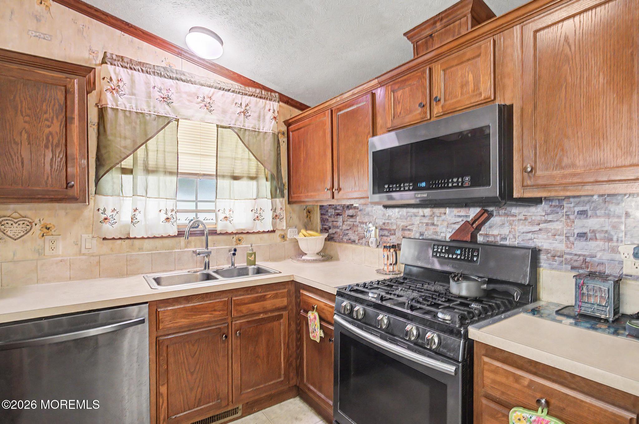 503 5th Street Jackson NJ 08527