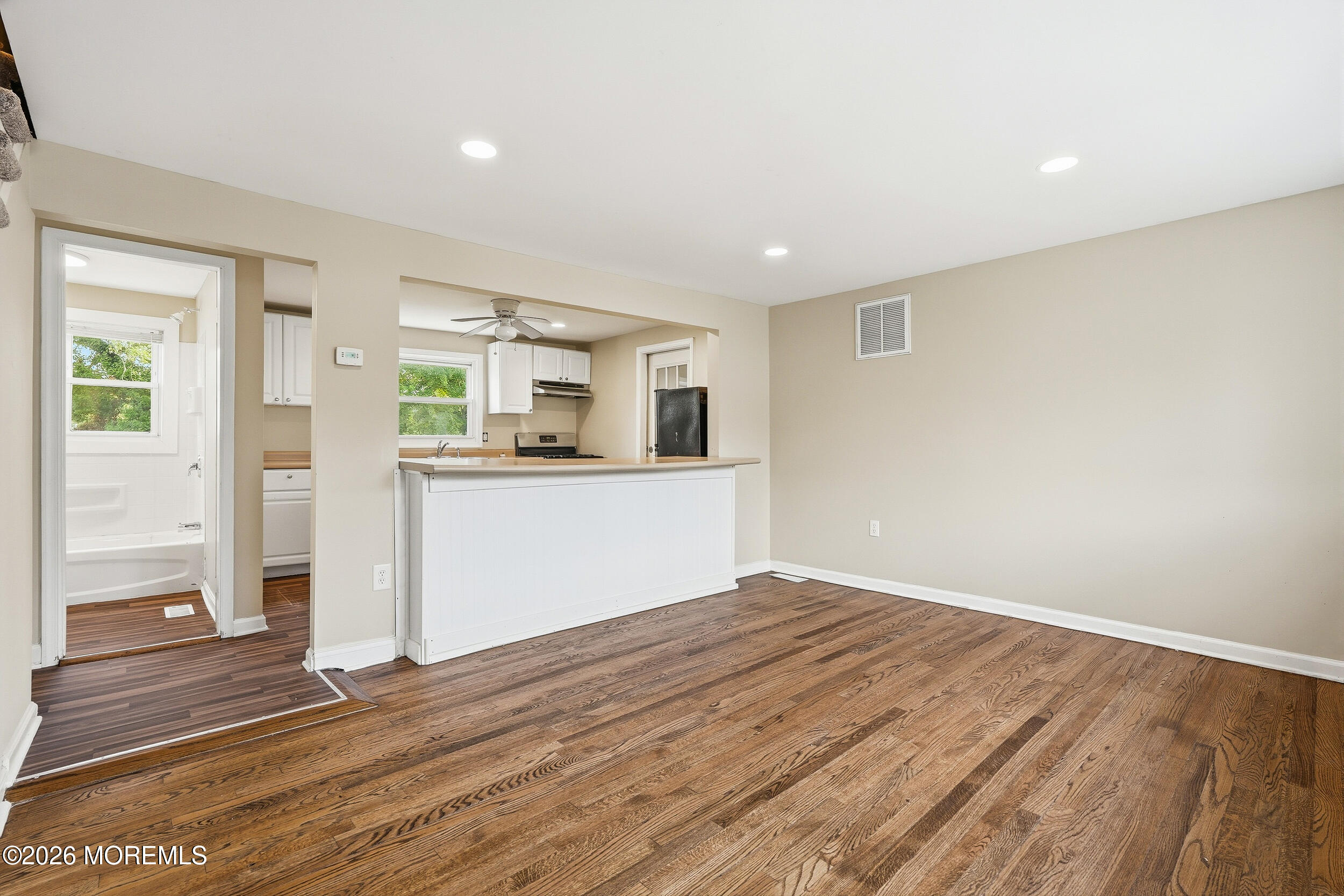 25 Collins Avenue Port Monmouth NJ 07758