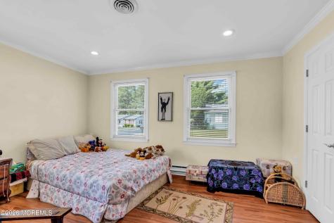 20 Falmouth Avenue Whiting NJ 08759