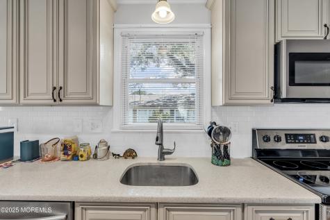 20 Falmouth Avenue Whiting NJ 08759