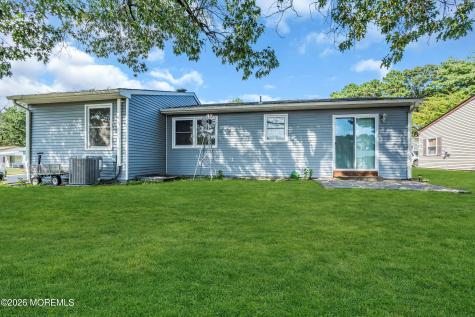 20 Falmouth Avenue Whiting NJ 08759
