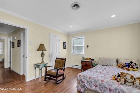 20 Falmouth Avenue Whiting NJ 08759