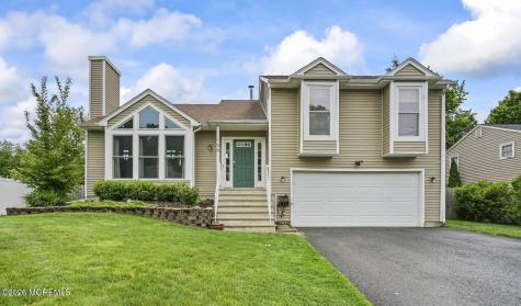 30 Heritage Drive Howell NJ 07731