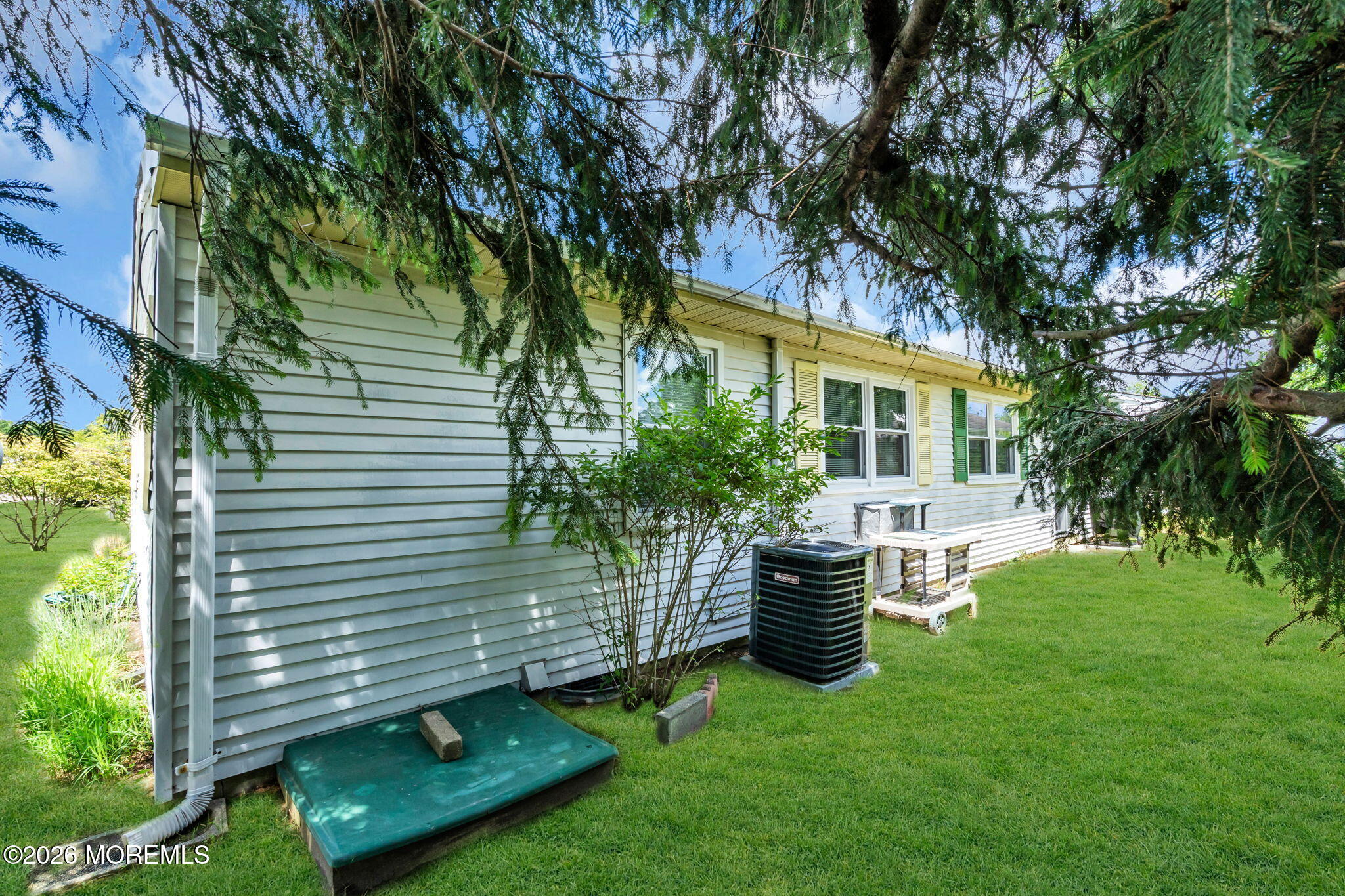 87 Chelsea Drive Whiting NJ 08759