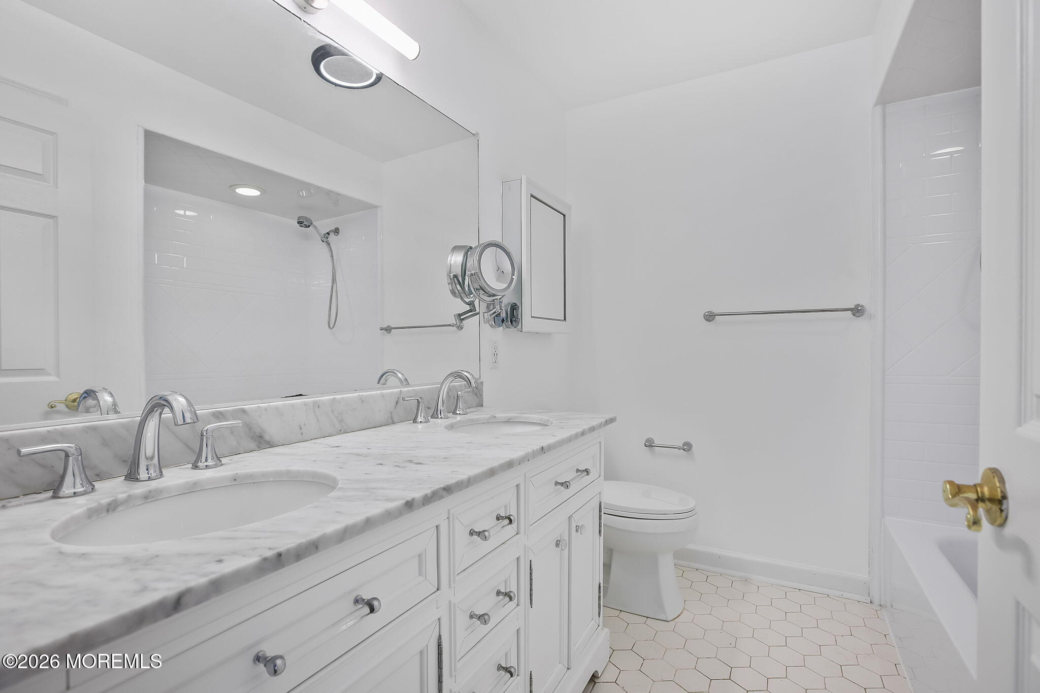 4 Claire Court Matawan NJ 07747