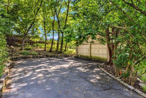 32 Ferndale Road North Caldwell NJ 07006