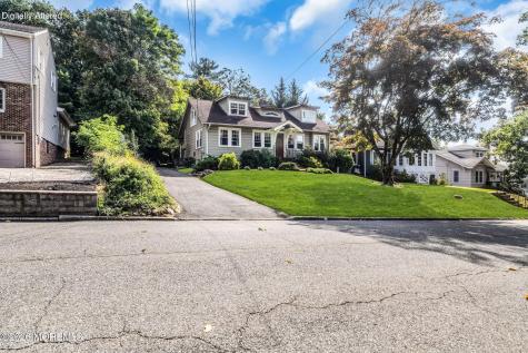 32 Ferndale Road North Caldwell NJ 07006