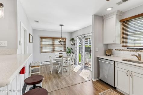 23 Chelsea Drive Whiting NJ 08759