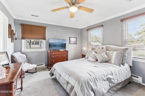 23 Chelsea Drive Whiting NJ 08759