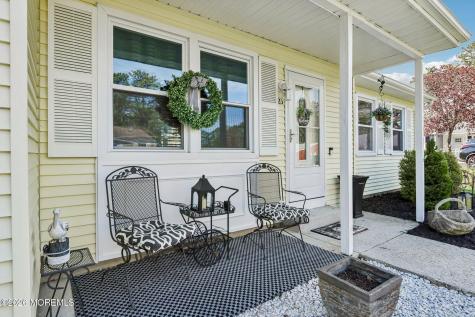 23 Chelsea Drive Whiting NJ 08759