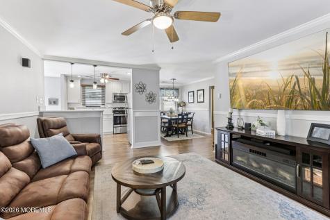 23 Chelsea Drive Whiting NJ 08759