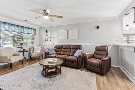 23 Chelsea Drive Whiting NJ 08759