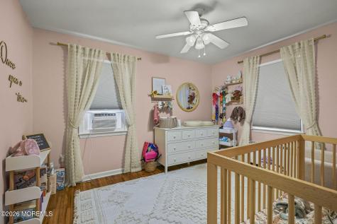 352 Leeward Avenue Beachwood NJ 08722