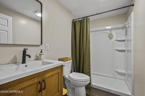 352 Leeward Avenue Beachwood NJ 08722