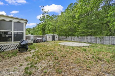 352 Leeward Avenue Beachwood NJ 08722