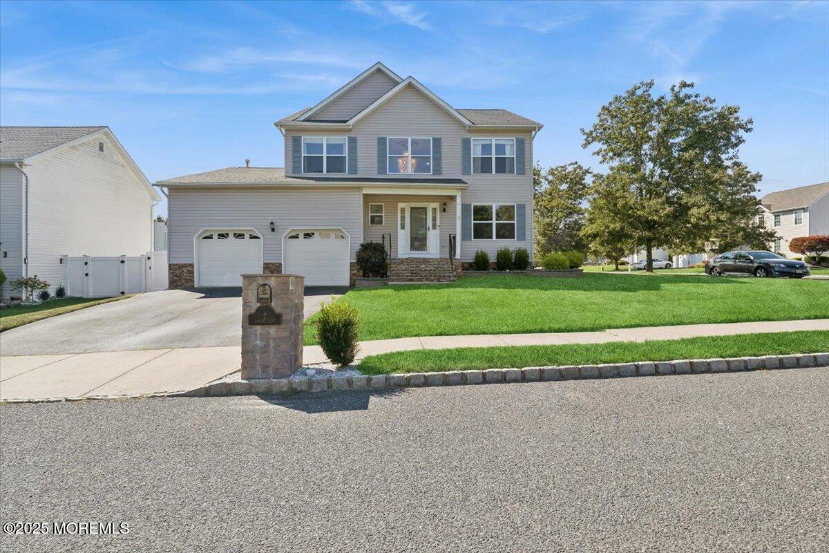 2 Higgins Court Howell NJ 07731