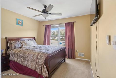 2 Higgins Court Howell NJ 07731