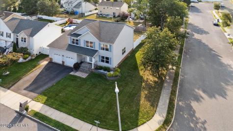 2 Higgins Court Howell NJ 07731