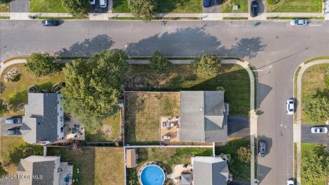 2 Higgins Court Howell NJ 07731